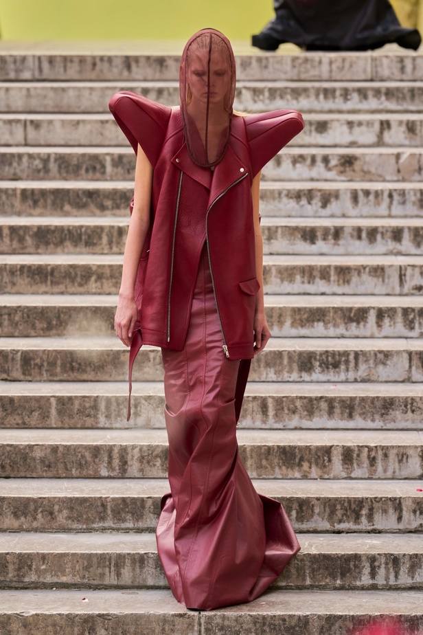 مجموعة Rick Owens لربيع وصيف 2024