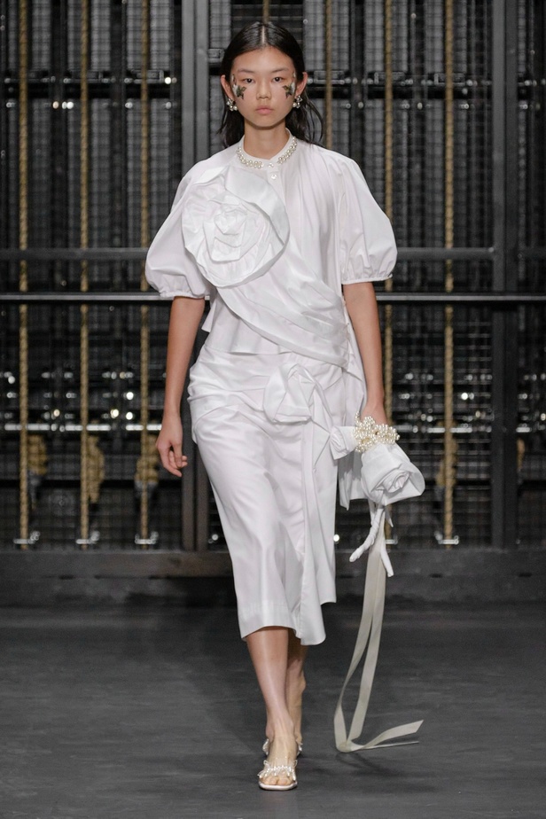 مجموعة Simone Rocha لربيع وصيف 2024