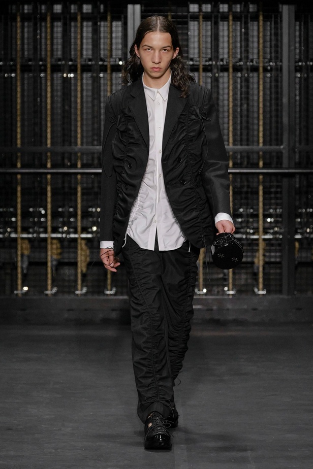 مجموعة Simone Rocha لربيع وصيف 2024