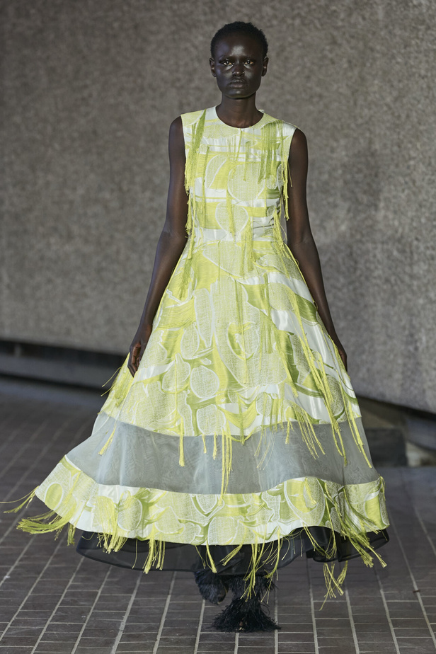 مجموعة Roksanda لربيع وصيف 2024 في لندن