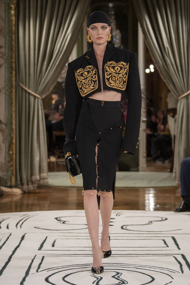 مجموعة Schiaparelli لربيع وصيف 2024