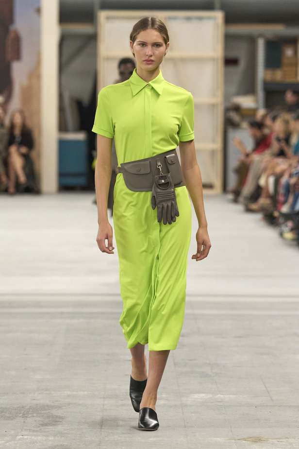 عرض أزياء Tod's لربيع وصيف 2023 في ميلانو