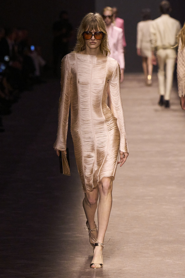 نقلة نوعية جديدة لـ TOM FORD مع إبقاء هوية الدار الأساسية