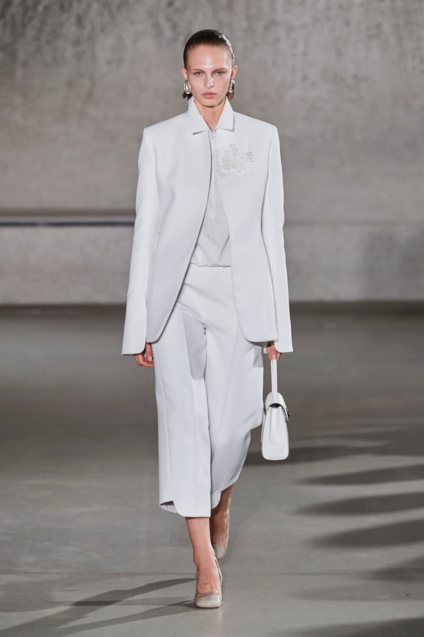 مجموعة Tory Burch لربيع وصيف 2024