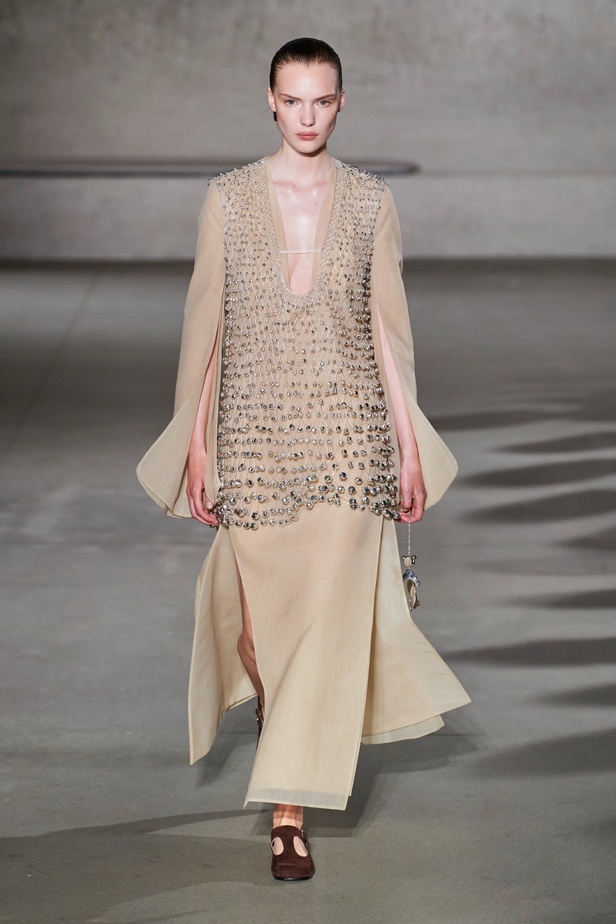 مجموعة Tory Burch لربيع وصيف 2024