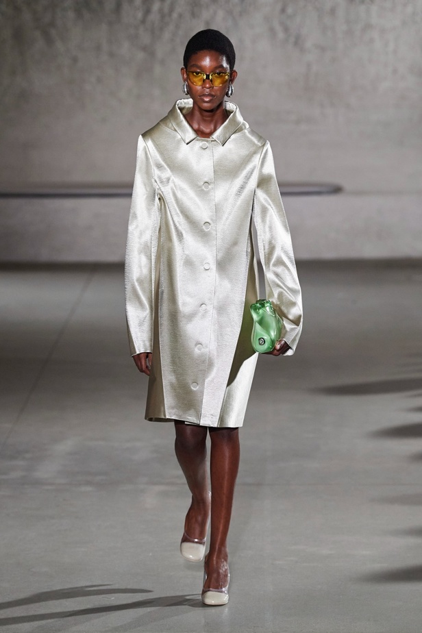 مجموعة Tory Burch لربيع وصيف 2024