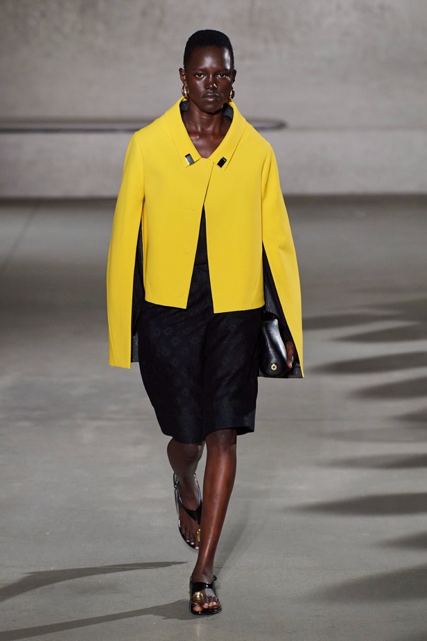 مجموعة Tory Burch لربيع وصيف 2024