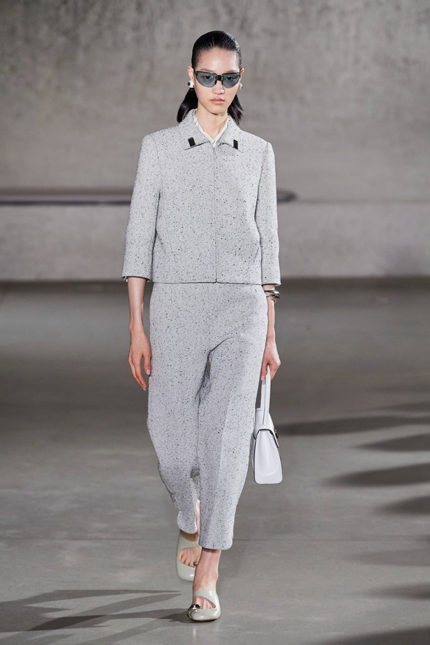 مجموعة Tory Burch لربيع وصيف 2024