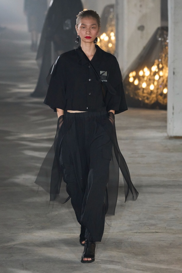 فنية ومفاهيمية وحَية... مجموعة Undercover لربيع 2024