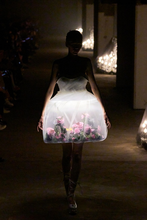 فنية ومفاهيمية وحَية... مجموعة Undercover لربيع 2024