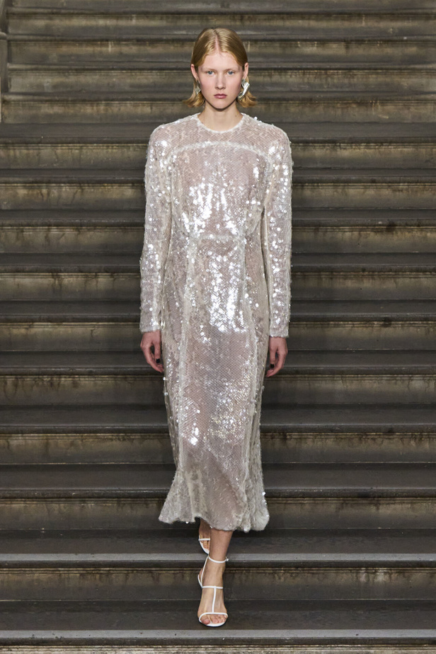 مجموعة Emilia Wickstead لموسم ربيع وصيف 2024