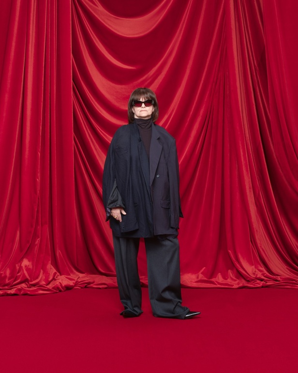 مجموعة Balenciaga لربيع وصيف 2024