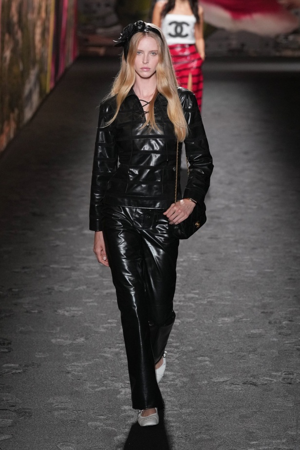 مجموعة CHANEL لربيع وصيف 2024 في باريس