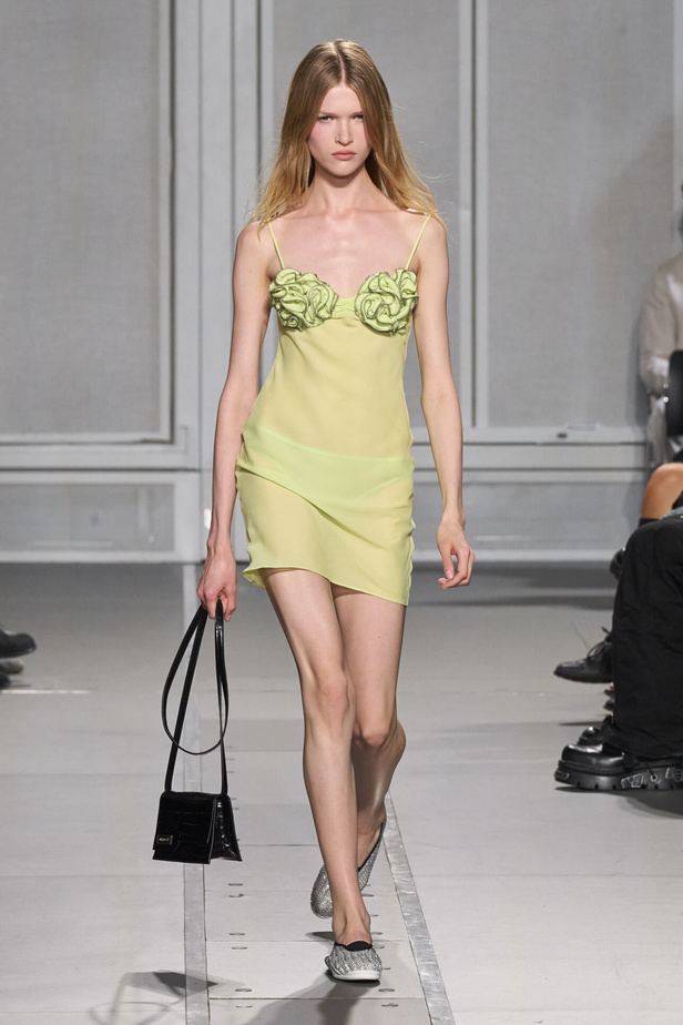 عرض أزياء Coperni لربيع وصيف 2024