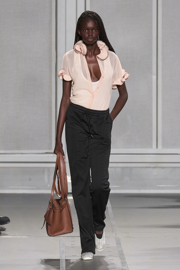 عرض أزياء Coperni لربيع وصيف 2024