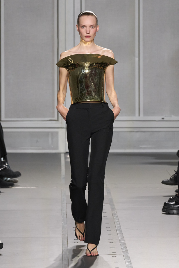 عرض أزياء Coperni لربيع وصيف 2024