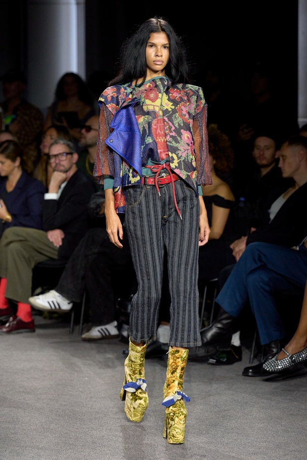 مجموعة Andreas Kronthaler for Vivienne Westwood لربيع وصيف 2024