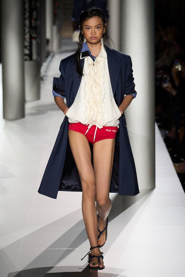 مجموعة Miu Miu لربيع وصيف 2024