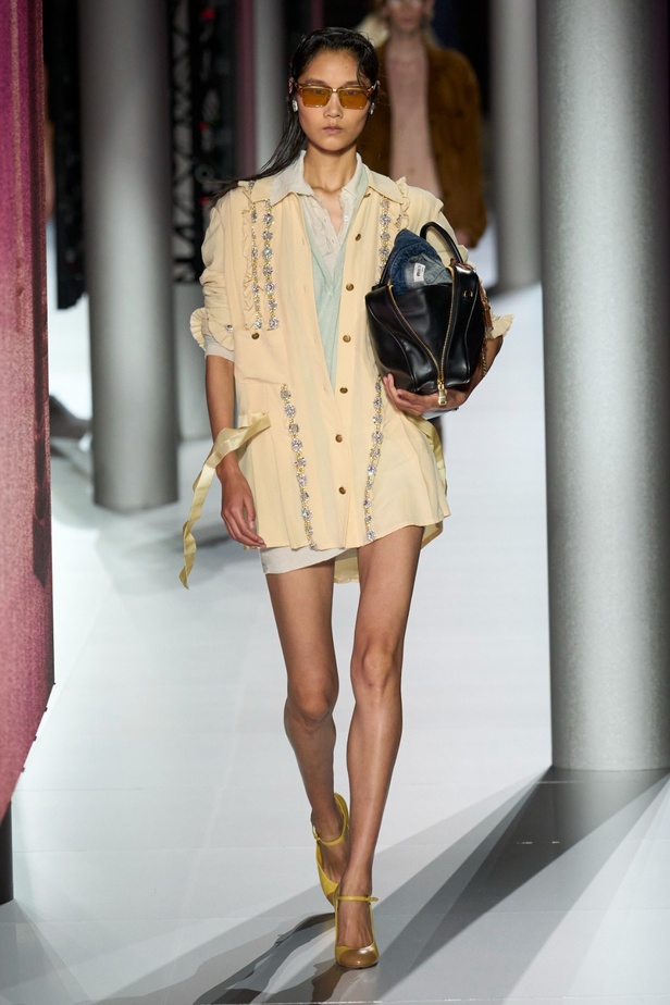 مجموعة Miu Miu لربيع وصيف 2024