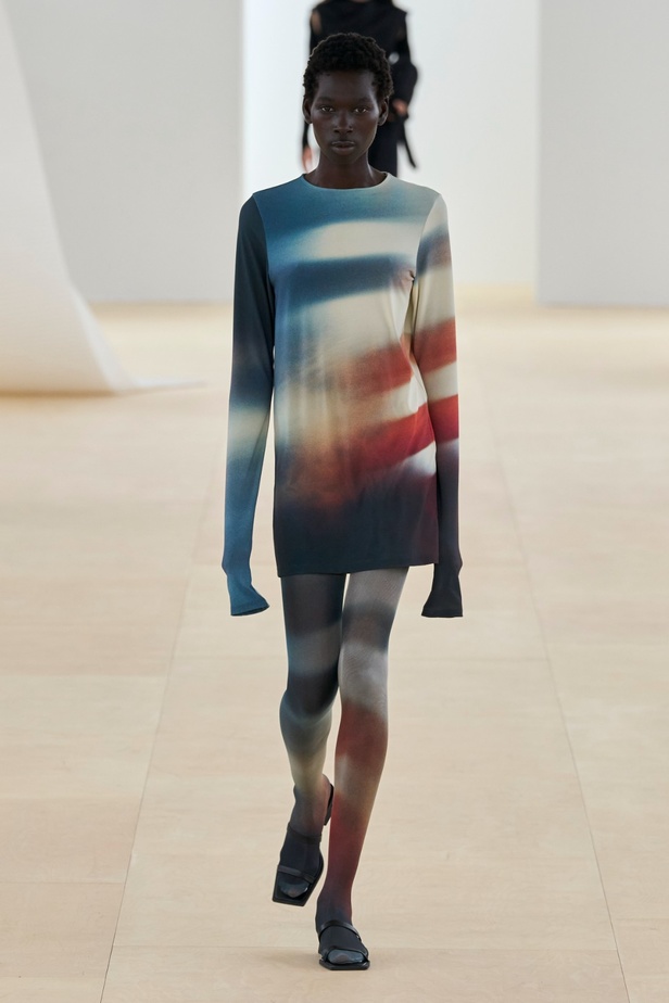 مجموعة Issey Miyake لربيع وصيف 2024