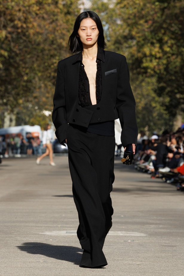 مجموعة STELLA MCCARTNEY لربيع وصيف 2024