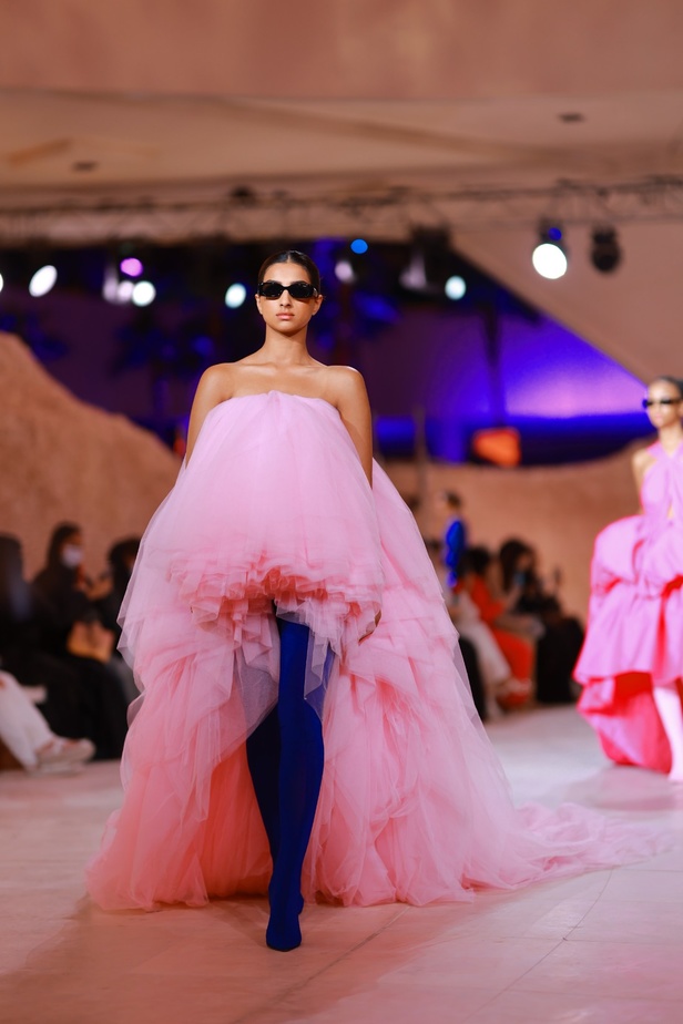 مجموعة يوسف أكبر 