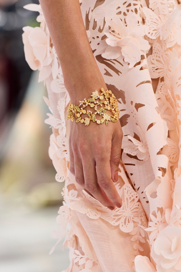 Zimmermann تطلق مجموعتها لربيع وصيف 2024 في باريس… ألوان الباستيل تصدرت المشهد