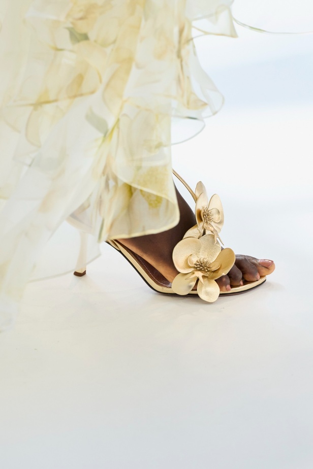 Zimmermann تطلق مجموعتها لربيع وصيف 2024 في باريس… ألوان الباستيل تصدرت المشهد