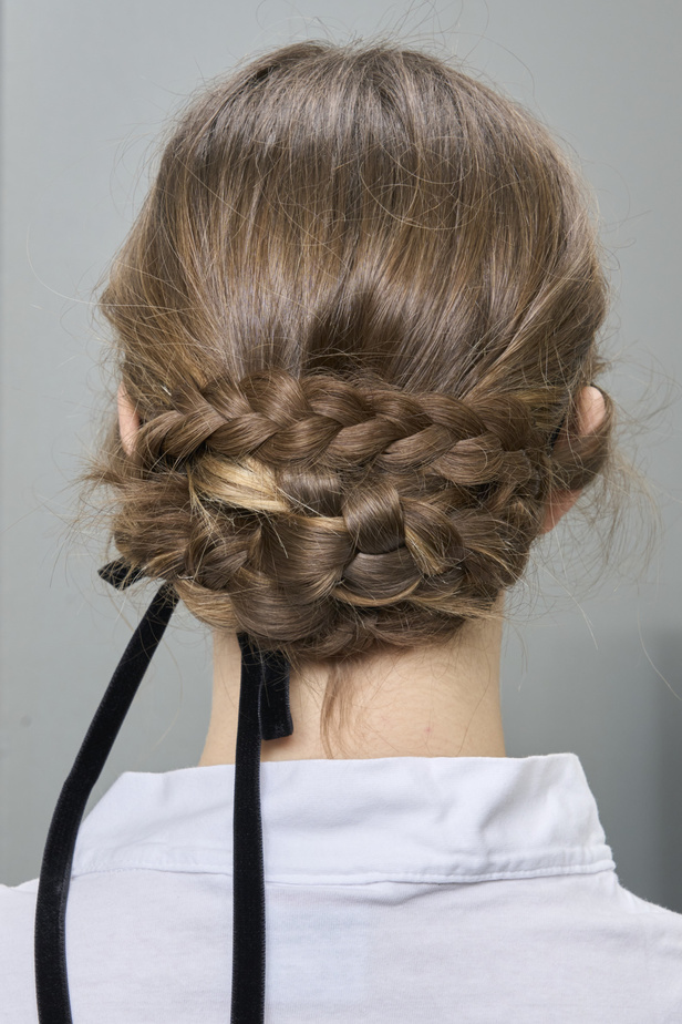 إطلالات جمالية من مجموعة كريستيان ديور للهوت كوتور لموسم ربيع وصيف 2024