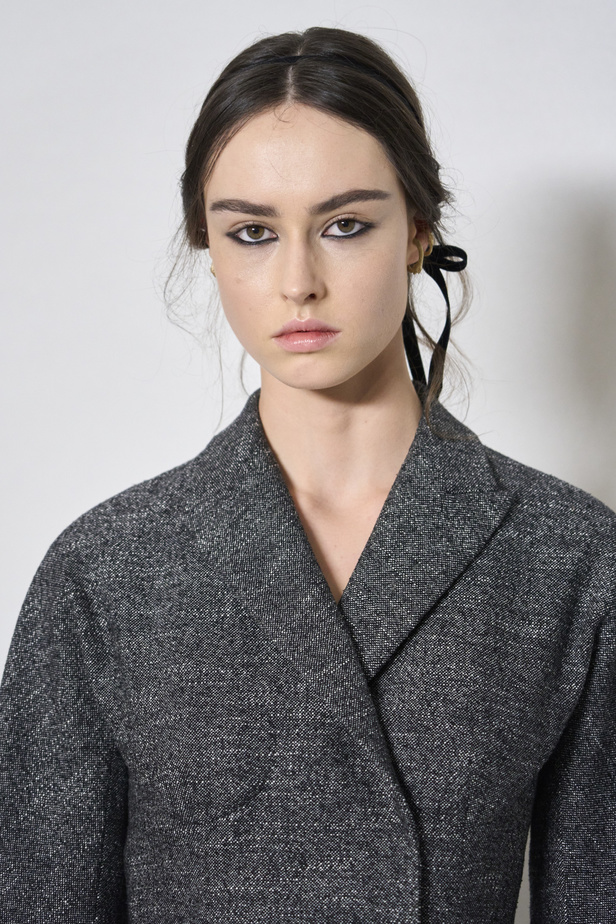 إطلالات جمالية من مجموعة كريستيان ديور للهوت كوتور لموسم ربيع وصيف 2024