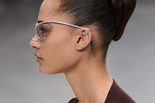 مجموعة Fendi للهوت كوتور لربيع 2024 قصيدة خيالية لمستقبل الانسان