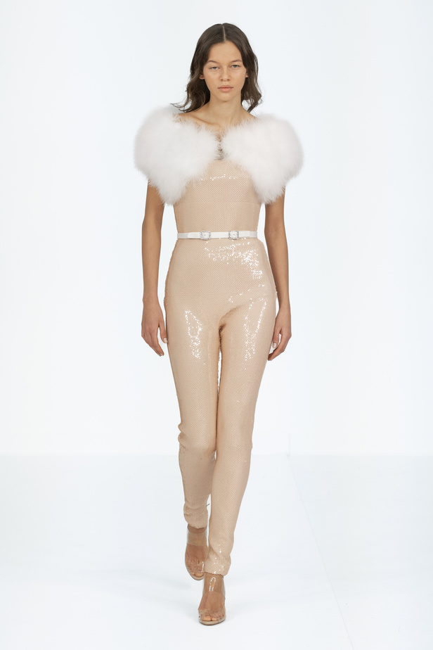 عرض أزياء Alexis Mabille لربيع وصيف 2024