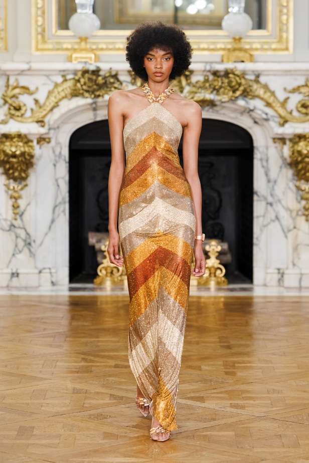 مجموعة Tamara Ralph للأزياء الراقية لربيع وصيف 2024 