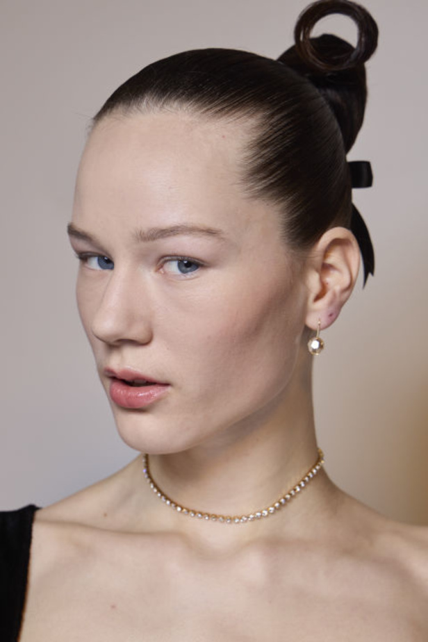 اطلالات جمالية من مجموعة فيكتور أند رولف التي حملت اسم “Scissorsands”