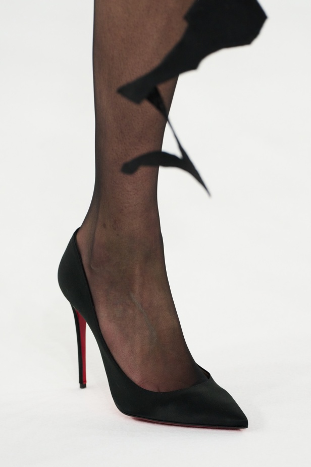 مجموعة فيكتور أند رولف حملت اسم "Scissorsands" واستكشفت الإمكانيات الإبداعية لعالم الخياطة الراقية