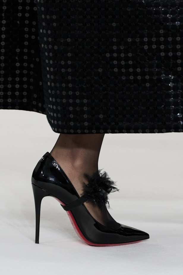 مجموعة فيكتور أند رولف حملت اسم "Scissorsands" واستكشفت الإمكانيات الإبداعية لعالم الخياطة الراقية