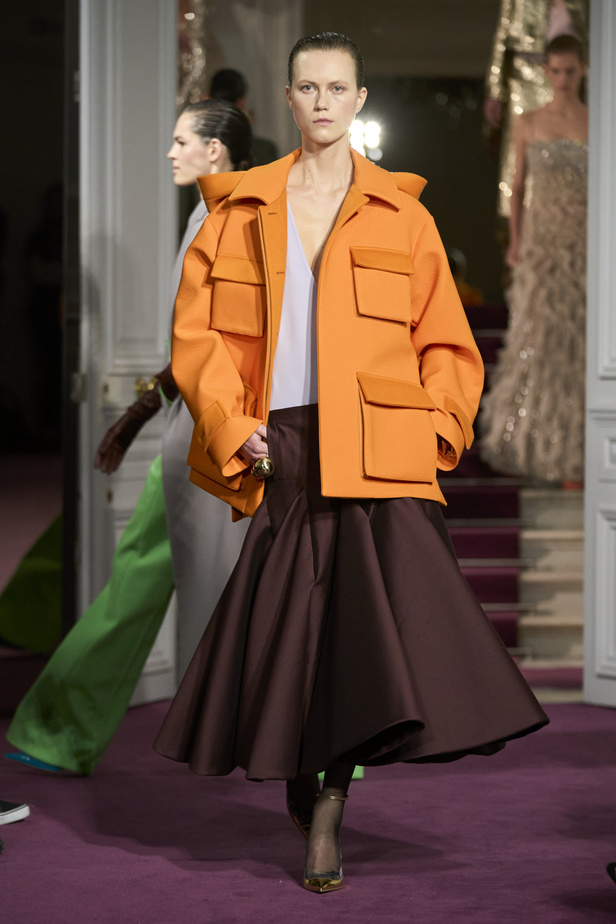 لمجموعة "ڤالنتينو" للأزياء الراقية لموسم ربيع 2024