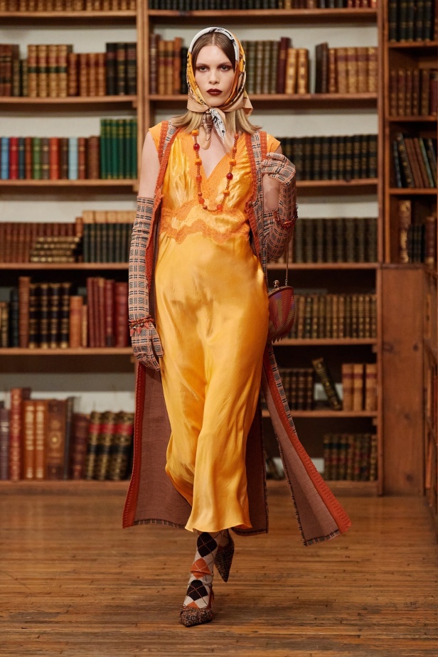 مجموعة Anna Sui لموسم خريف وشتاء 2024-2025 في نيويورك