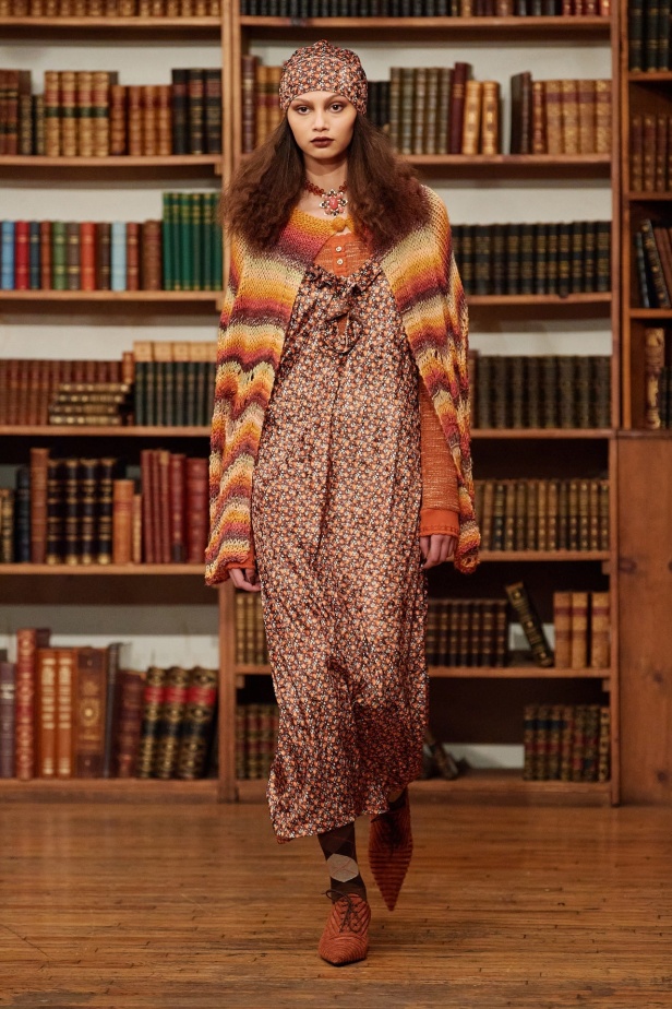 مجموعة Anna Sui لموسم خريف وشتاء 2024-2025 في نيويورك