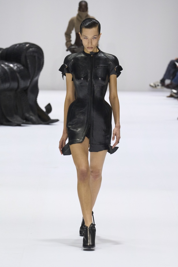 مجموعة Acne Studios لخريف وشتاء 2024