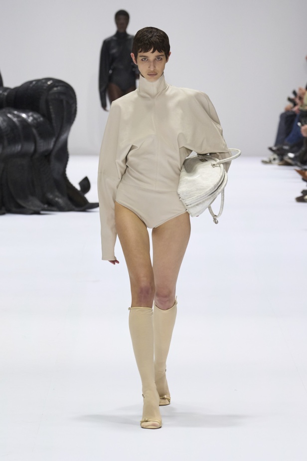 مجموعة Acne Studios لخريف وشتاء 2024