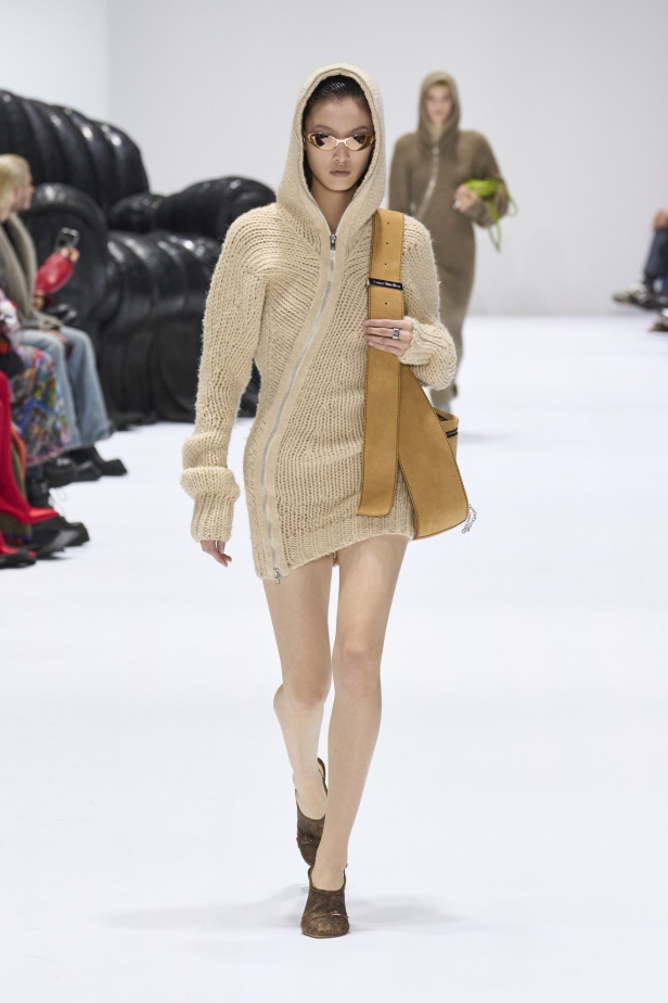 مجموعة Acne Studios لخريف وشتاء 2024