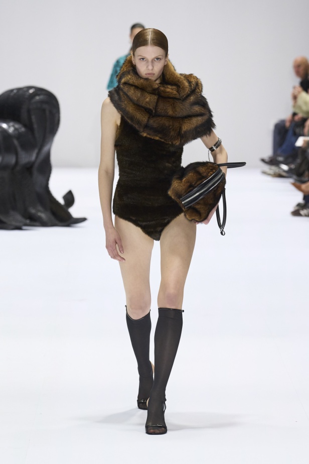 مجموعة Acne Studios لخريف وشتاء 2024