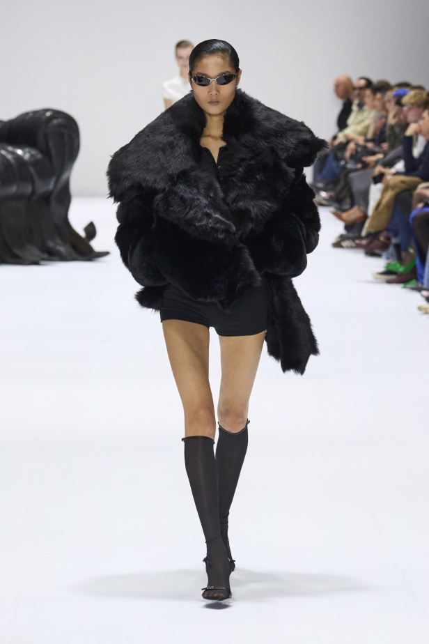 مجموعة Acne Studios لخريف وشتاء 2024