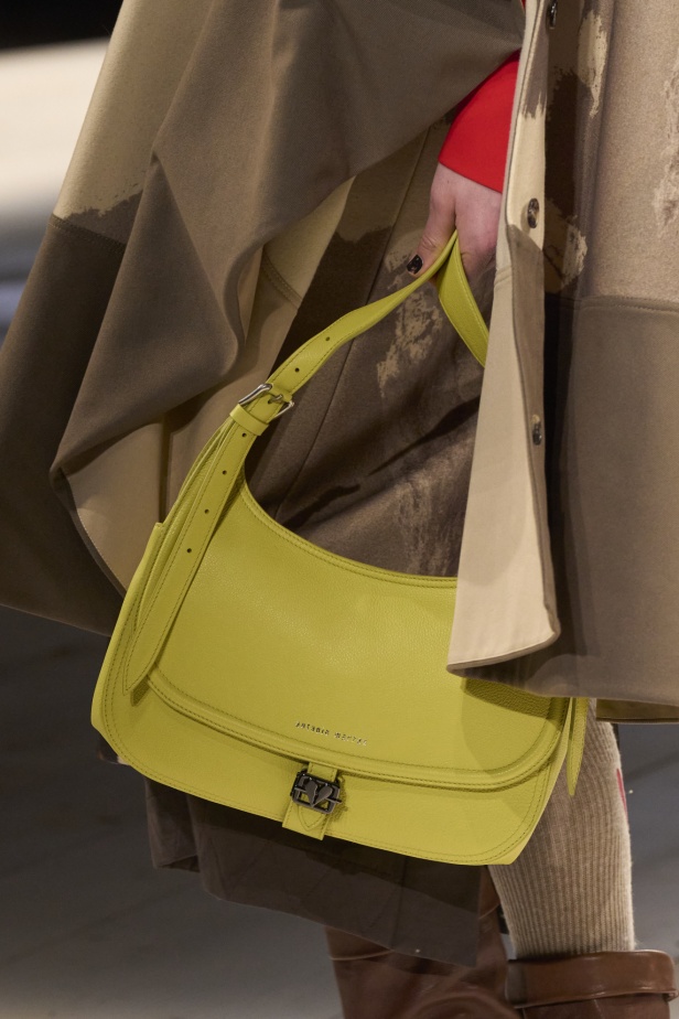 مجموعة Antonio Marras لخريف 2024 ترويّ قصة من الأناقة والخيال