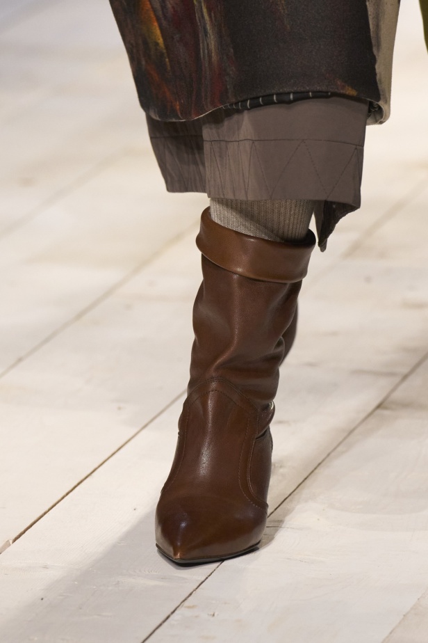 مجموعة Antonio Marras لخريف 2024 ترويّ قصة من الأناقة والخيال