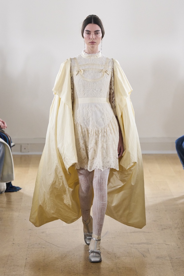 مجموعة Bora Aksu لخريف وشتاء 2024