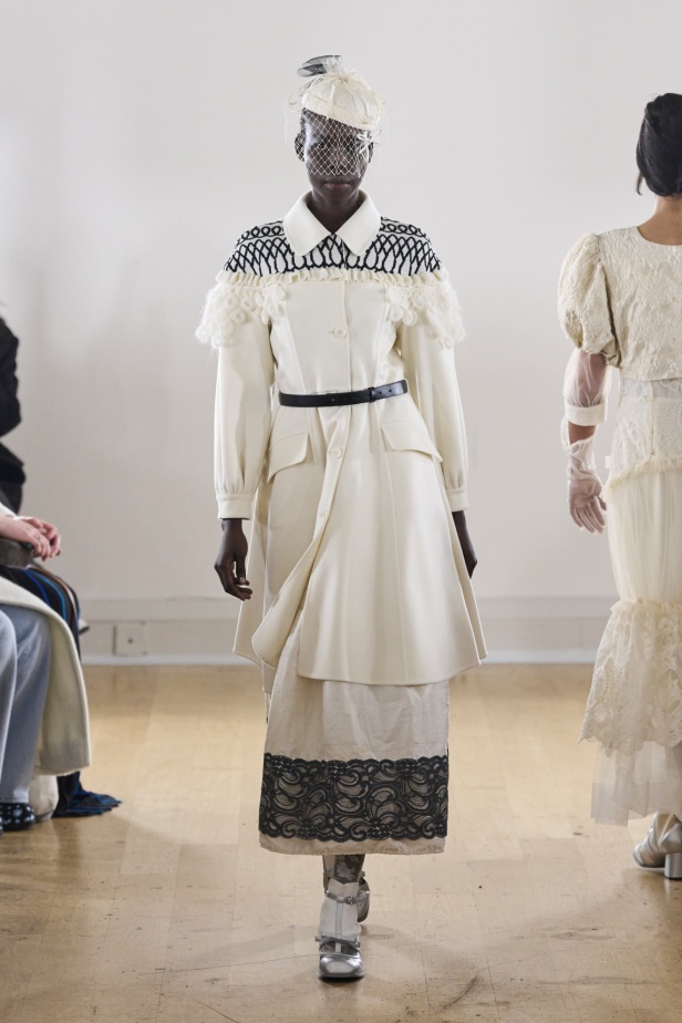 مجموعة Bora Aksu لخريف وشتاء 2024