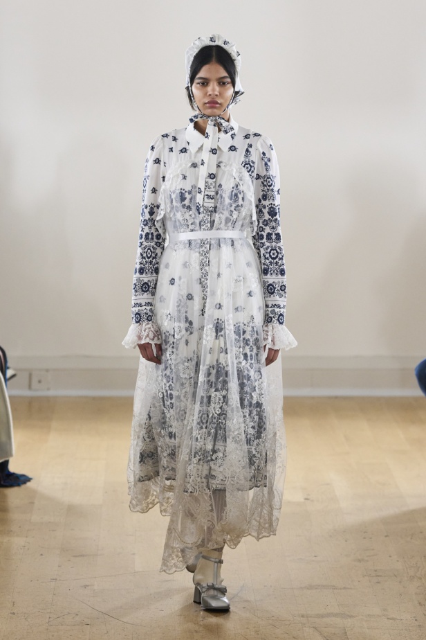 مجموعة Bora Aksu لخريف وشتاء 2024