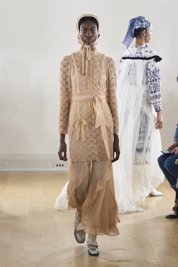 مجموعة Bora Aksu لخريف وشتاء 2024